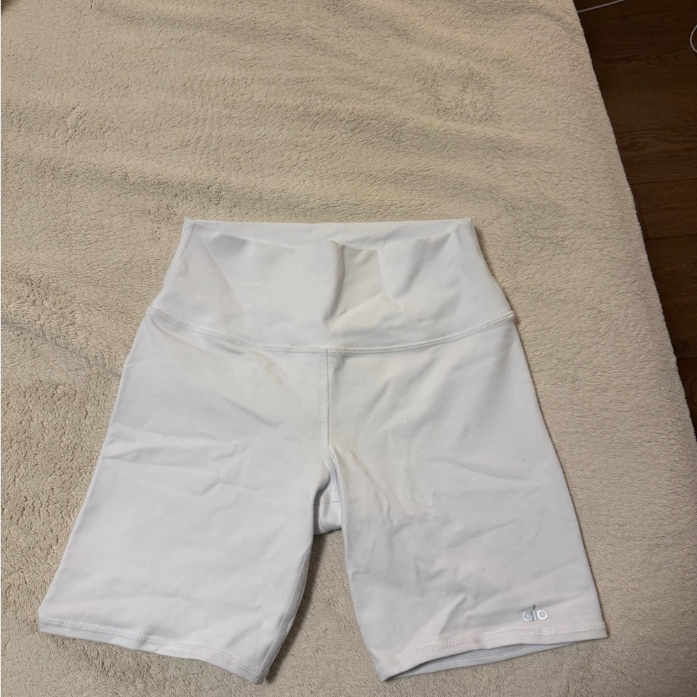 ALO Yoga Women's White Bike Shorts